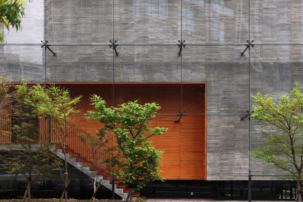 – 建築を訪ねて16 –